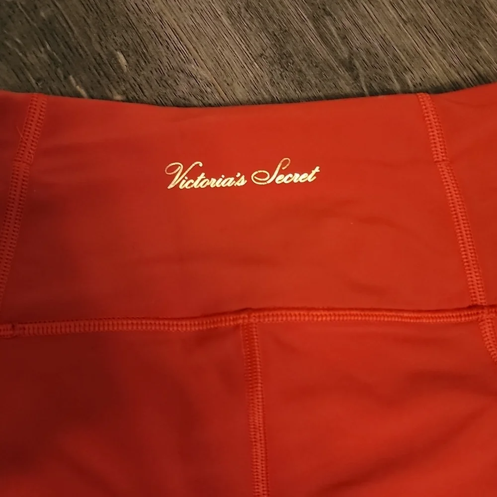 Victoria's Secret Total Knockout leggings - Picture 7 of 8